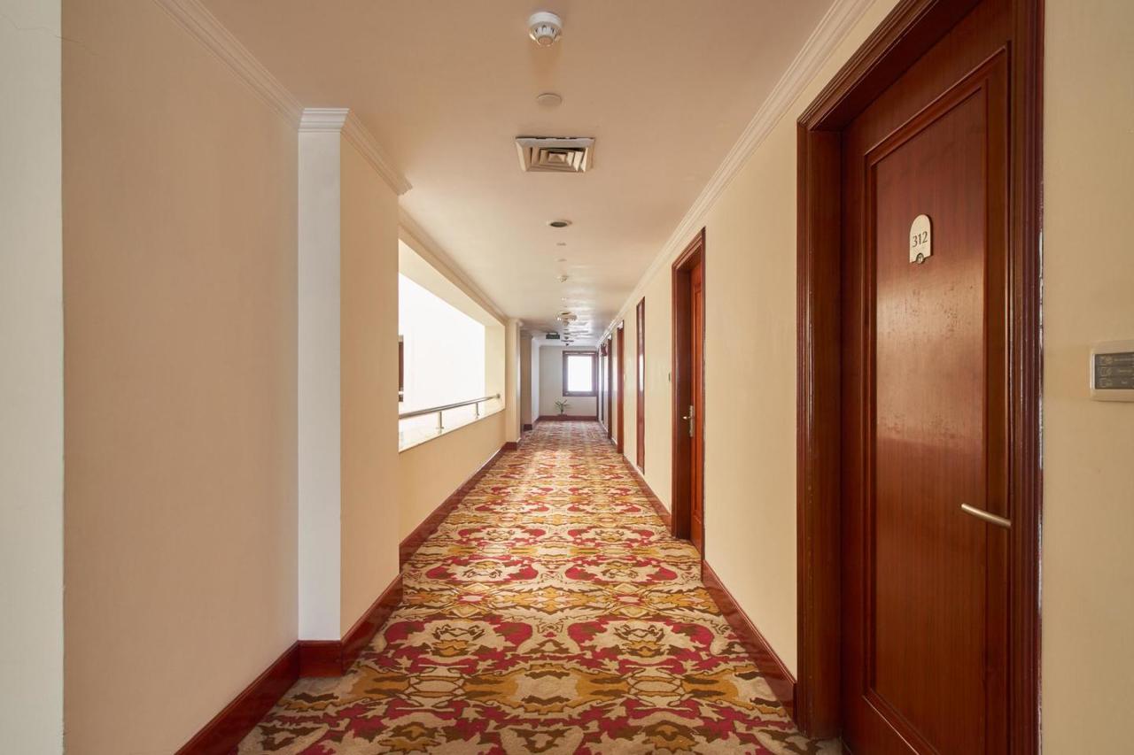 Royal Sarovar Portico Siliguri Exteriör bild