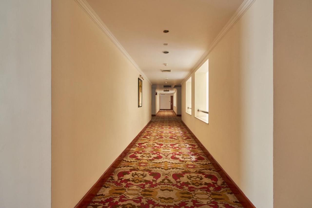 Royal Sarovar Portico Siliguri Exteriör bild