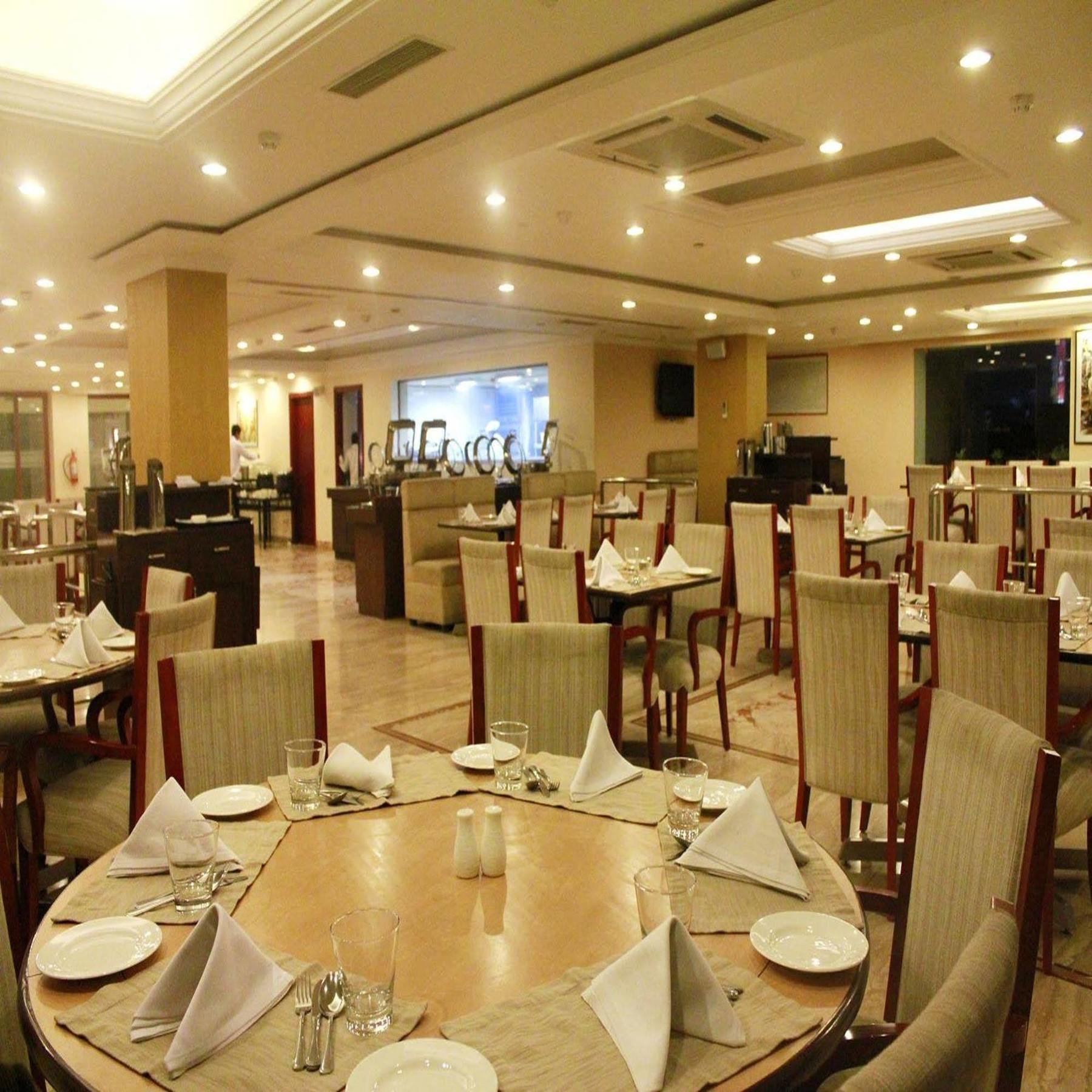 Royal Sarovar Portico Siliguri Exteriör bild