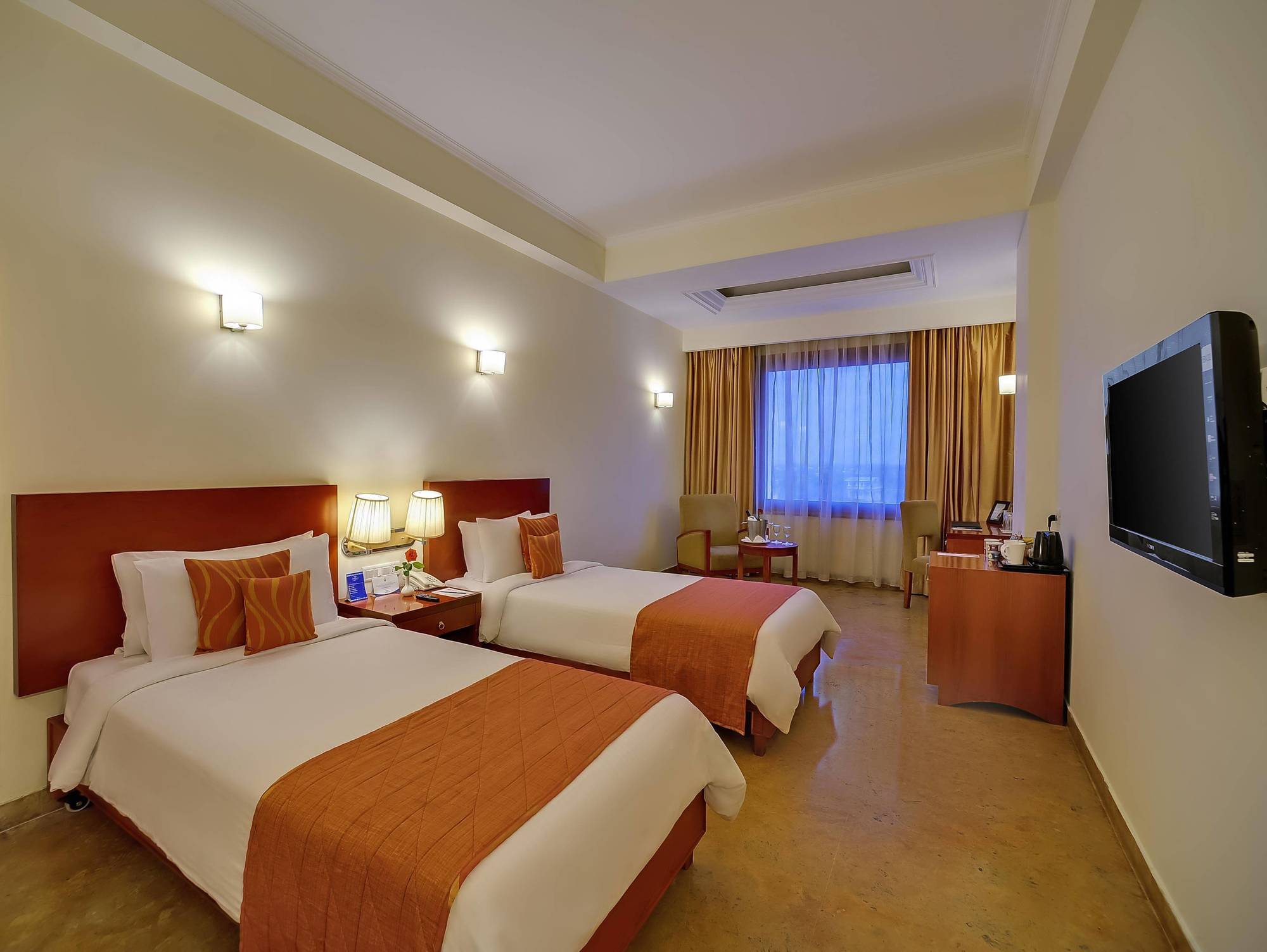 Royal Sarovar Portico Siliguri Hotell Exteriör bild